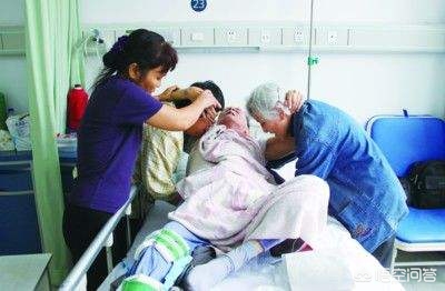 为什么老人骨折，很多时候反而更应该积极手术，而不是保守治疗