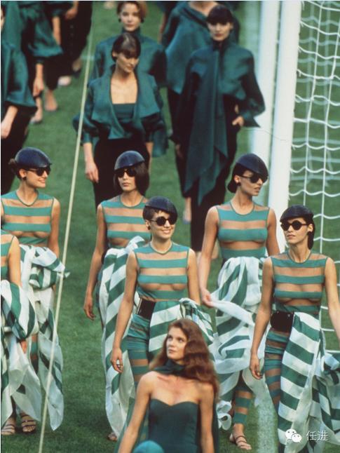 瓒崇悆鍓緫婊戣藩鍚堥泦,瓒崇悆鍘熷湴鑸旂悆