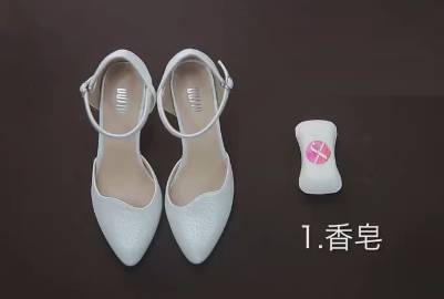 夏天的凉鞋穿着磨脚怎么办,夏天凉鞋磨脚怎么修补