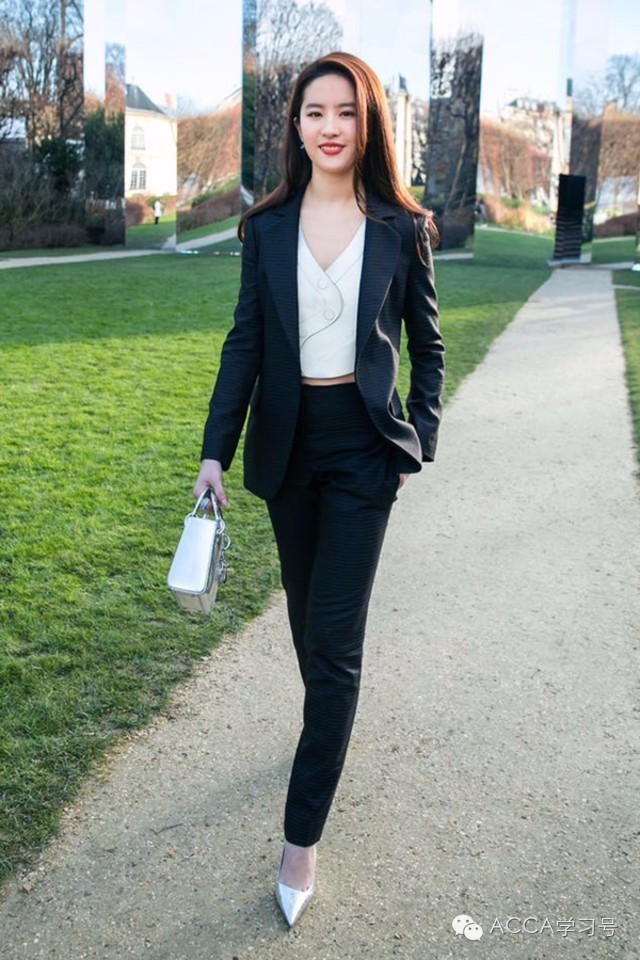 ACCAer面试穿搭指南|财务人研究穿搭，比Dior早了好几百年