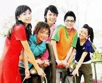 范冰冰和angelababy红毯 (范冰冰angelababy 同台)