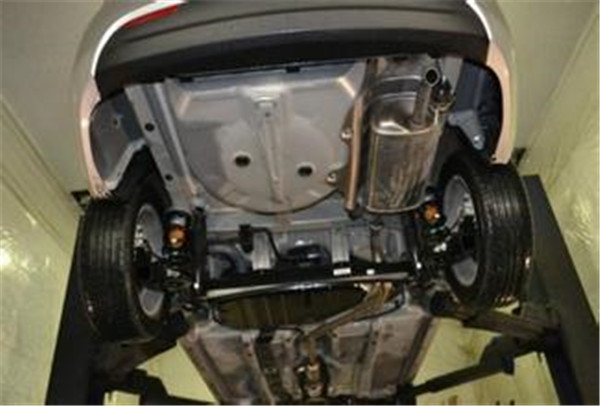 四轮定位车轮跑偏怎么解决,车轮跑偏怎样维修