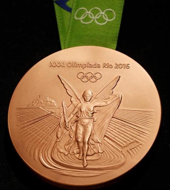 08年金镶玉奥运奖牌是24k金吗,2008奥运金镶玉金牌什么样