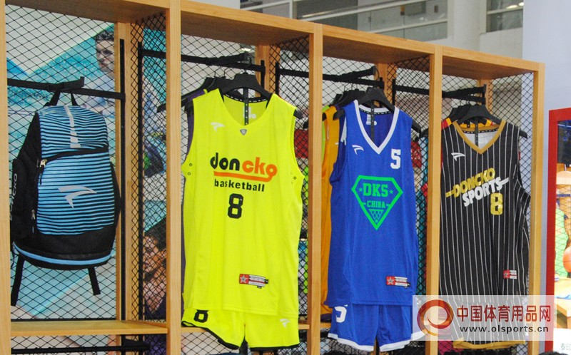 体博会四顾榕城运动鞋服品牌“福地”竞风采