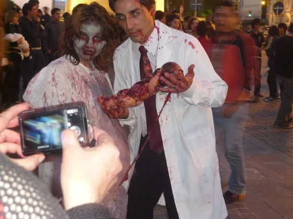 我是远洋渔民，爱钓鱼，更爱周游世界