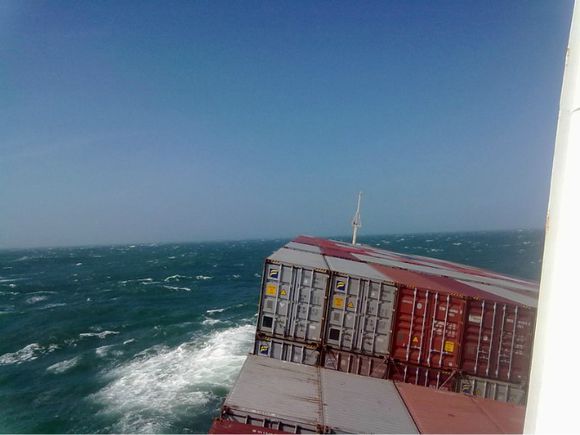 我是远洋渔民，爱钓鱼，更爱周游世界