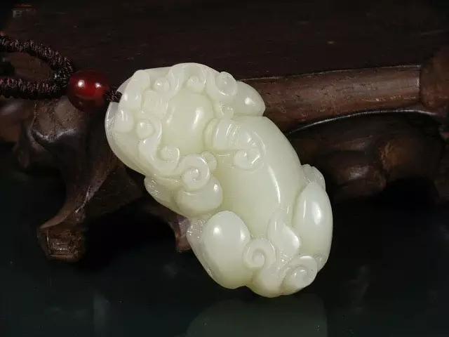 男人戴玉有什么讲究和忌讳,女生戴玉手链的讲究和忌讳