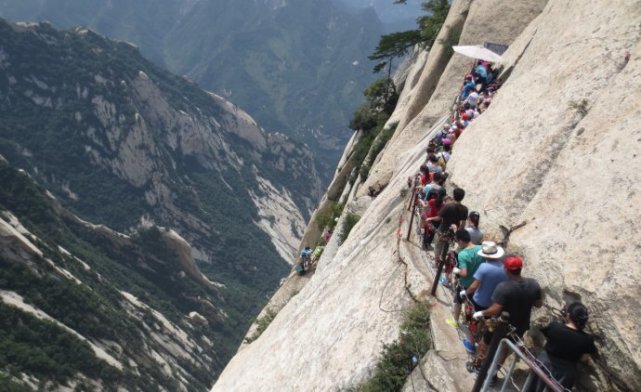 一日登华山尽览奇险天下第一山,奇险天下第一山华山视频
