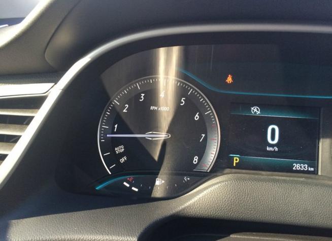 别克英朗20空间,英朗空间坐人实测