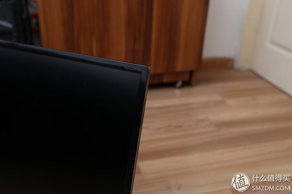 100%srgb电竞显示屏,100%srgb和90%p3色域显示器