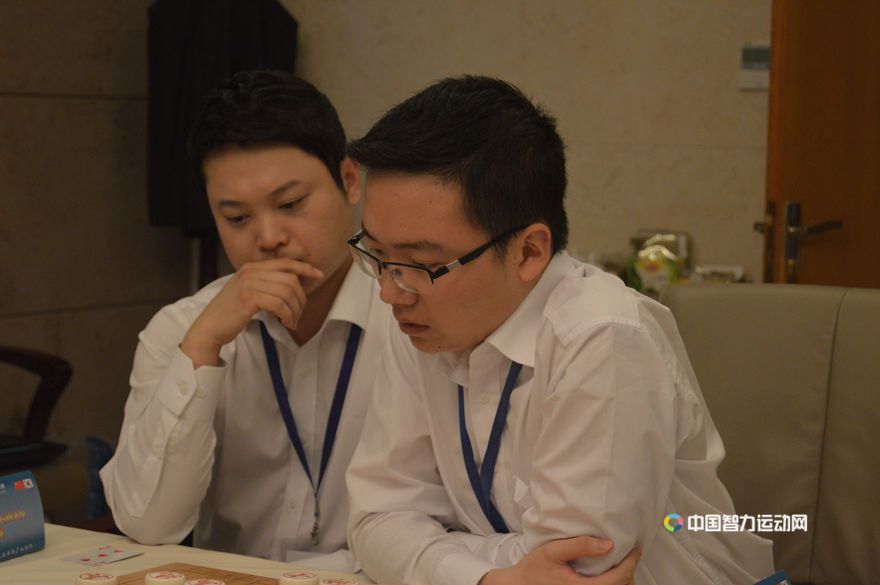 上海杯象棋大师赛郑惟桐对申鹏,郑惟桐和胡荣华象棋对决