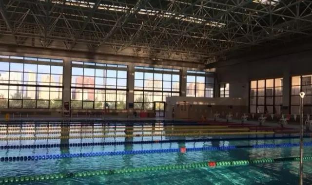 清凉一夏亲子游泳池,去西安游泳推荐哪个游泳馆