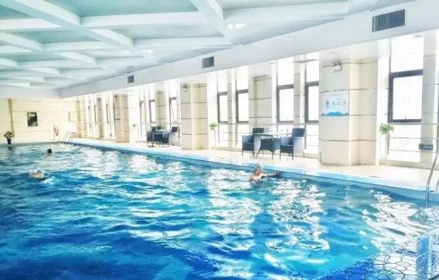 清凉一夏亲子游泳池,去西安游泳推荐哪个游泳馆