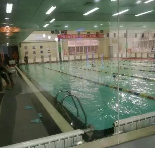 清凉一夏亲子游泳池,去西安游泳推荐哪个游泳馆