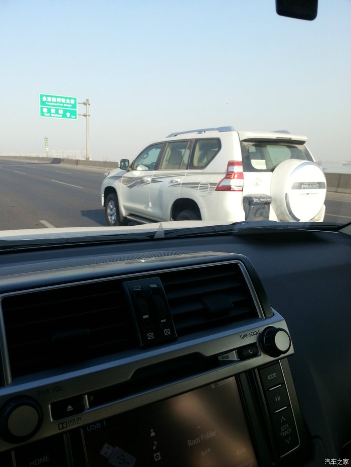 普拉多4000和兰德酷路泽4000油耗,lc250普拉多2.4t百公里油耗