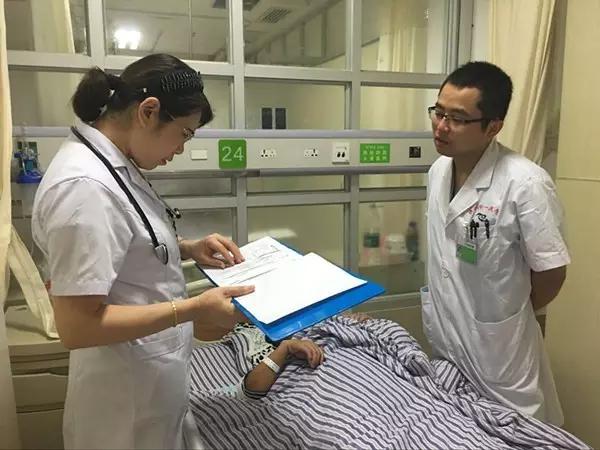 误饮油漆稀释剂,男子误把油漆当饮料喝