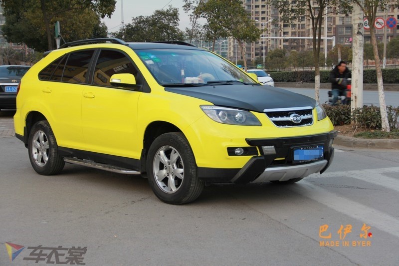 比亚迪s6黑色隔热膜,比亚迪s6贴膜改色