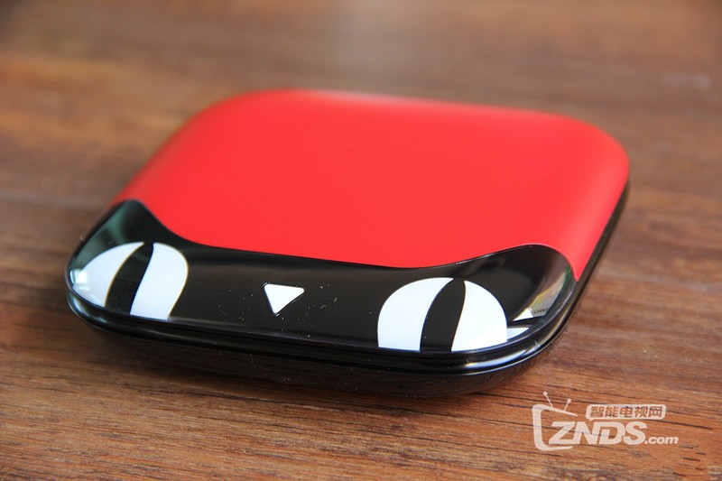 家族之争，相同价位，天猫魔盒2与天猫魔盒M13究竟谁更值得买