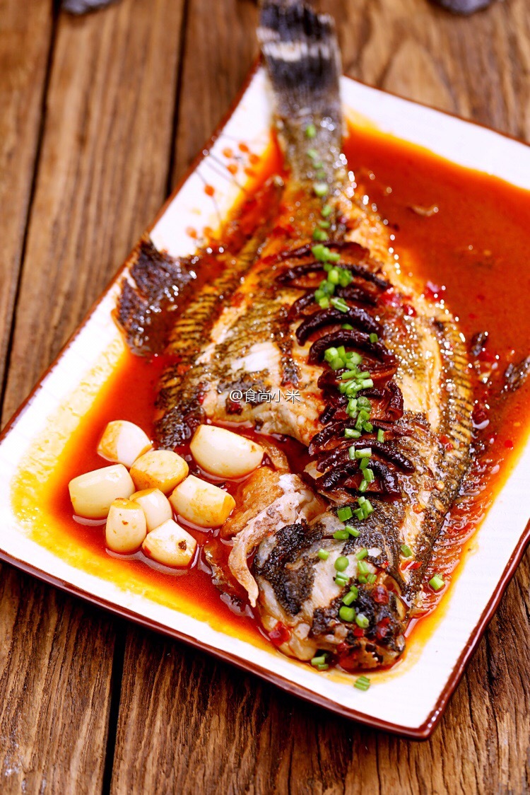 红烧豆豉鱼香菇做法,红烧蘑菇鱼的家常做法