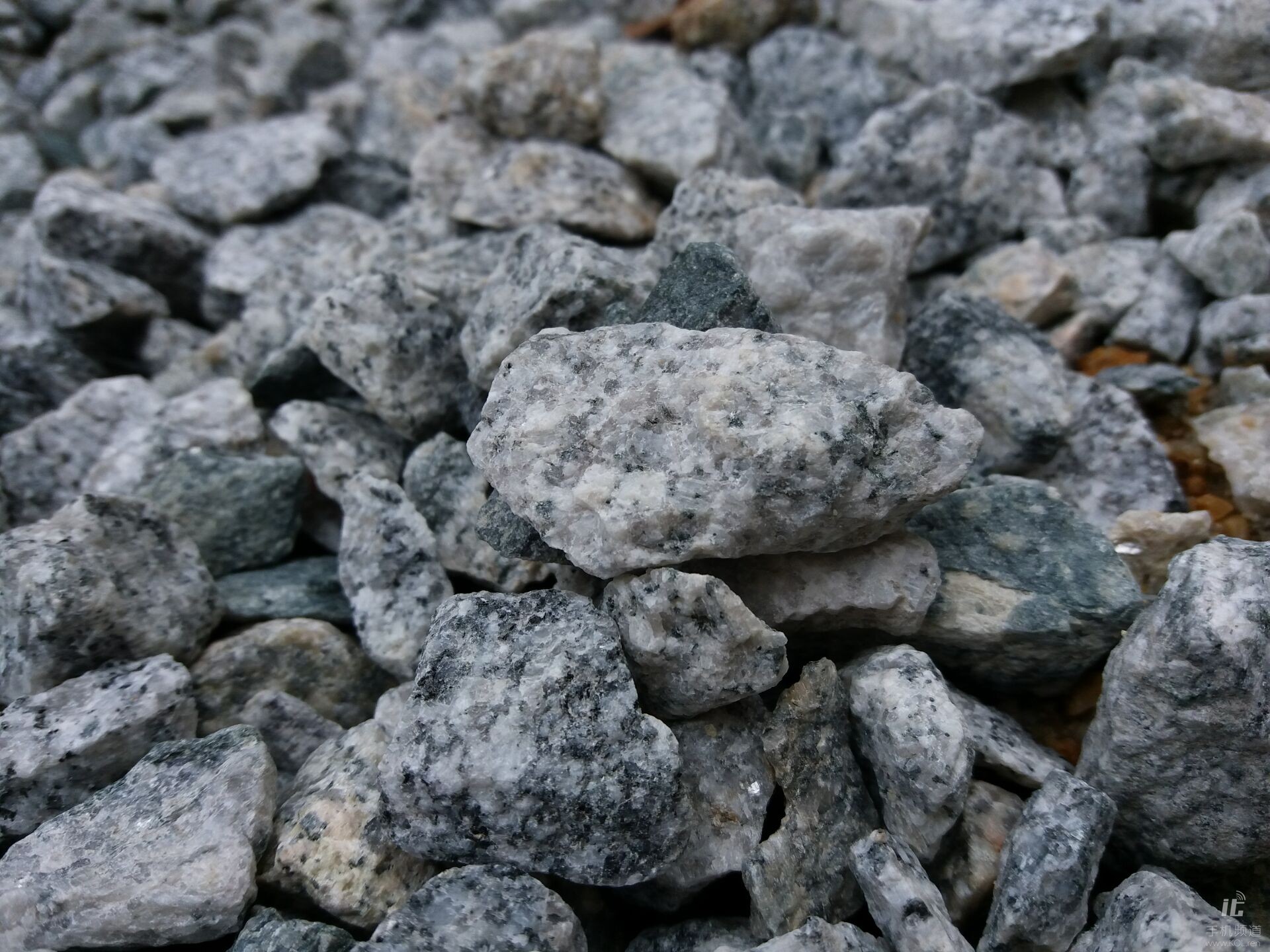 三星galaxyc55小白测评,三星galaxyc5价格及参数配置