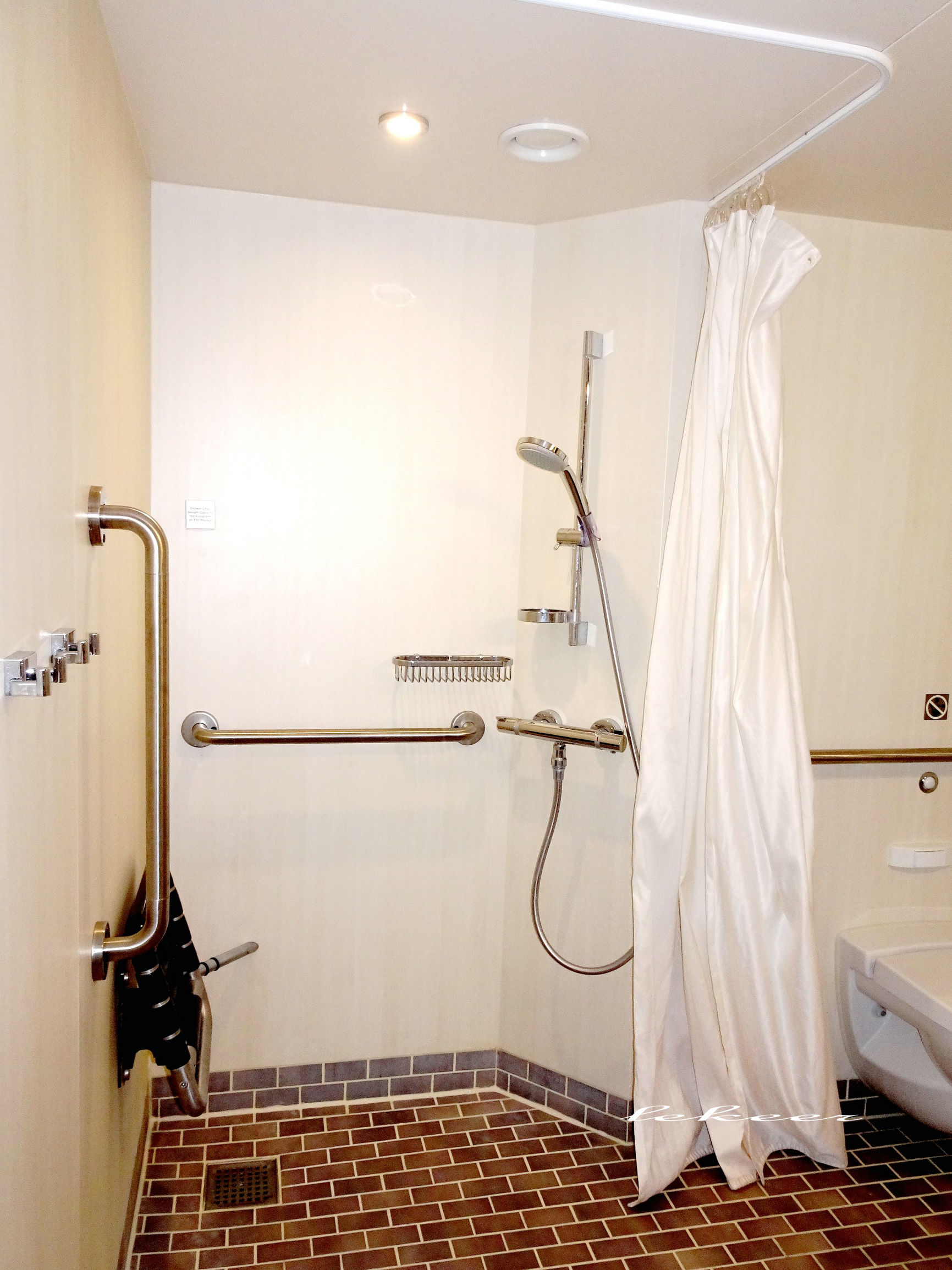 海洋量子号豪华游轮三视图,加勒比邮轮海洋量子号攻略