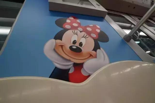 上海迪士尼春季巡游火车 (迪士尼上海开放时间表)