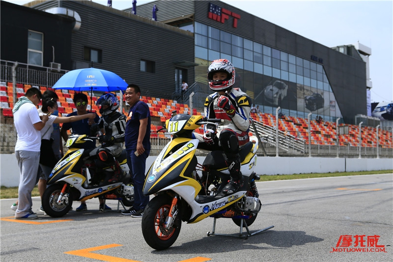 考NMB来赛车!CMBC全国摩托车场地锦标赛约战京城!