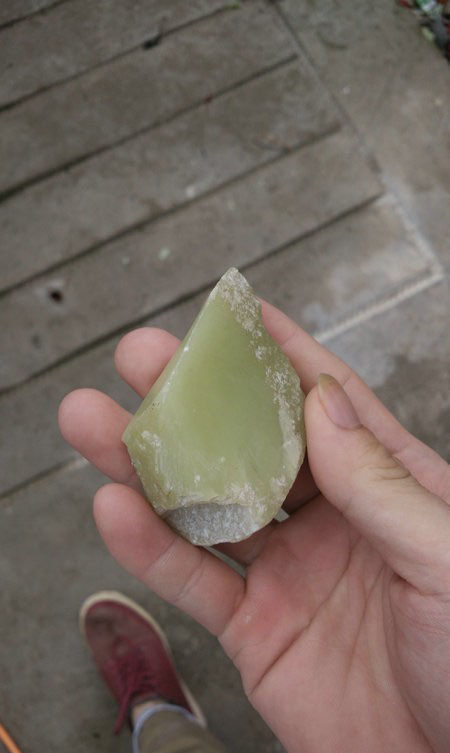 天黄,地黄,不如*疆新**老黄玉。