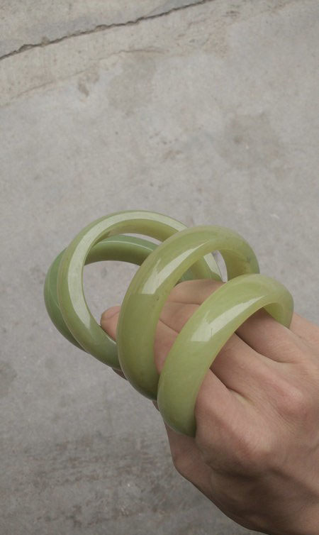 天黄,地黄,不如*疆新**老黄玉。