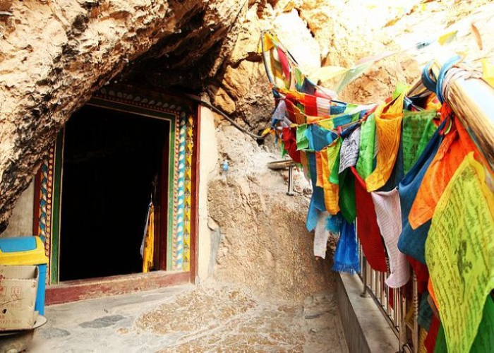 穿越阴山浮生若梦