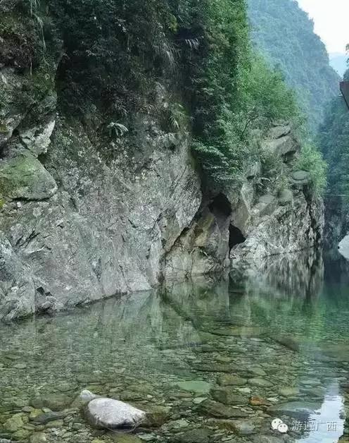 上林，有一条美如少女般不谙世事的小河