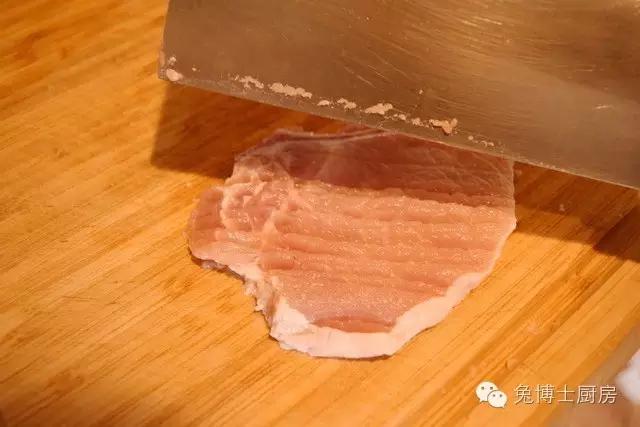 日式猪排饭的正确吃法,日式猪排饭商用的做法