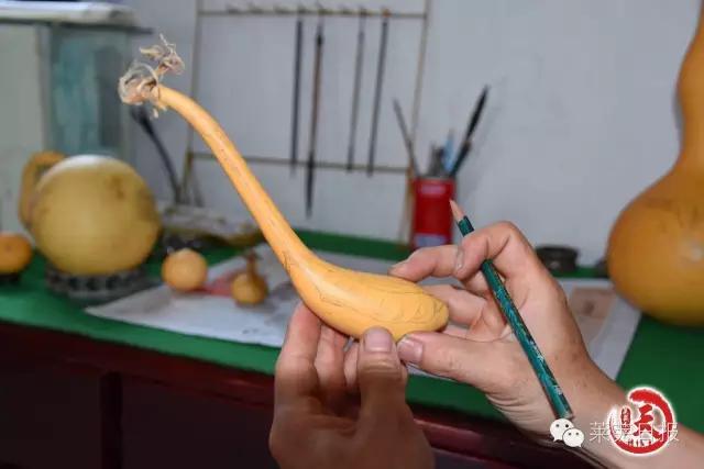 莱芜人的一天：农民陈功宝的“葫芦世界”！