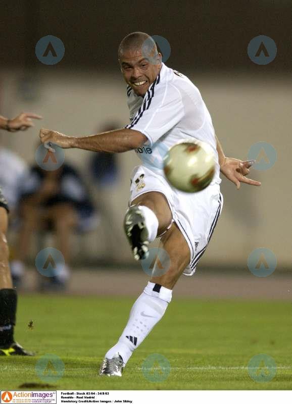 耐克足球鞋刺客纪念款解析,耐克足球鞋刺客进化史