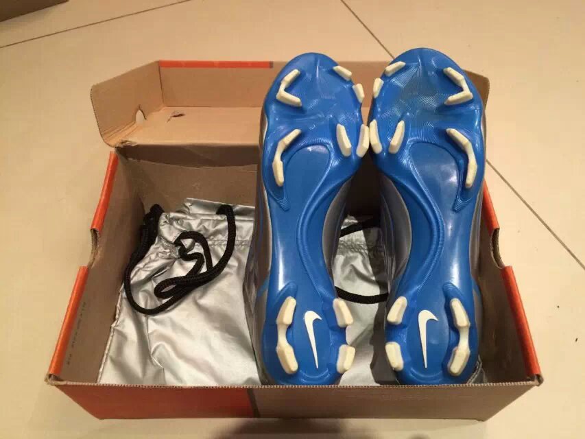 耐克足球鞋刺客纪念款解析,耐克足球鞋刺客进化史