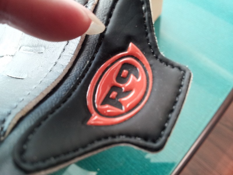 耐克足球鞋刺客纪念款解析,耐克足球鞋刺客进化史