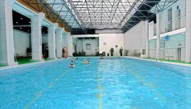 清凉一夏亲子游泳池,去西安游泳推荐哪个游泳馆