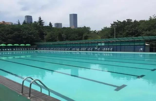 清凉一夏亲子游泳池,去西安游泳推荐哪个游泳馆