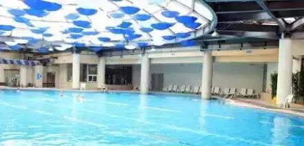 清凉一夏亲子游泳池,去西安游泳推荐哪个游泳馆