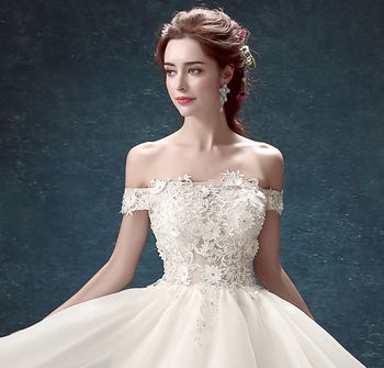 胖人婚纱照怎样做发型才显脸小？15款婚纱照发型