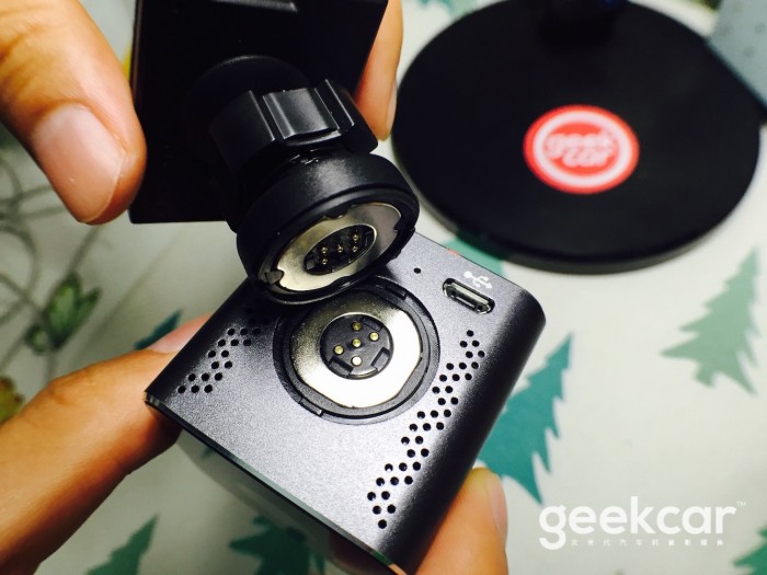 没有任何功能的行车记录仪,不用手机app的行车记录仪优缺点