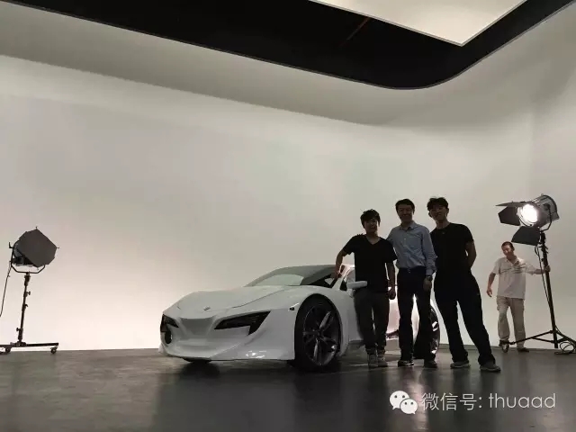 5名本科生，每天只睡6小时，1辆电动轿跑真车，惊艳全场