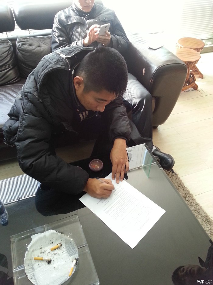 普拉多4000和兰德酷路泽4000油耗,lc250普拉多2.4t百公里油耗