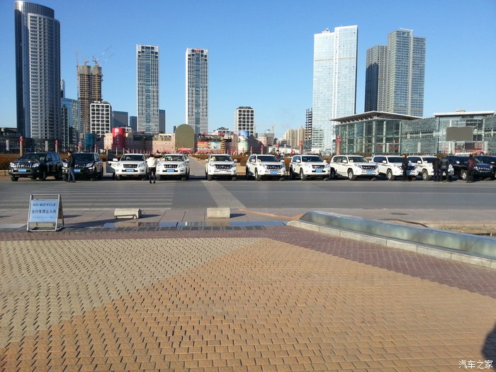 普拉多4000和兰德酷路泽4000油耗,lc250普拉多2.4t百公里油耗