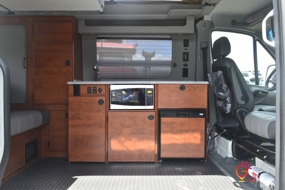 奔驰凌特房车b型房车,2020款奔驰斯宾特4x4c型房车