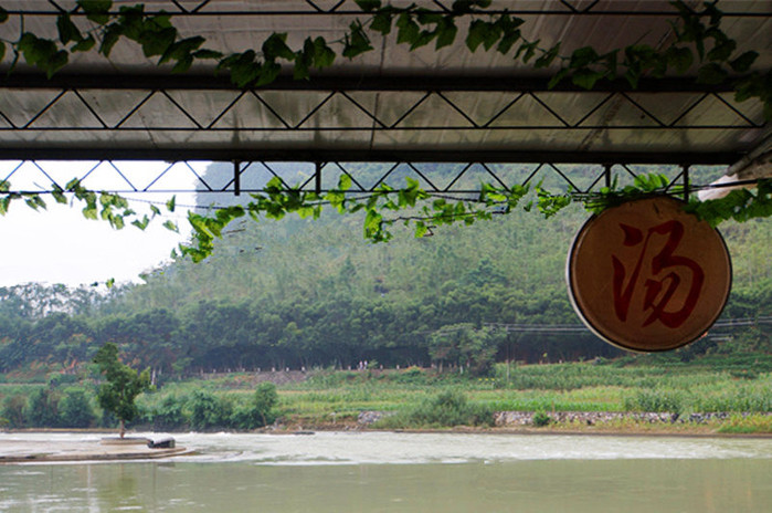 巴马世界旅居圣地,广西巴马长寿圣殿图片