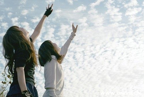 绌夸竴鏍风殑琛f湇涔熸槸鎯呬荆娆惧悧,绌夸竴鏍风殑琛f湇