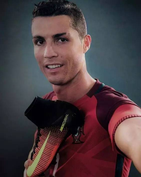 欧洲杯球星穿的球鞋,2021欧洲杯身价最贵队