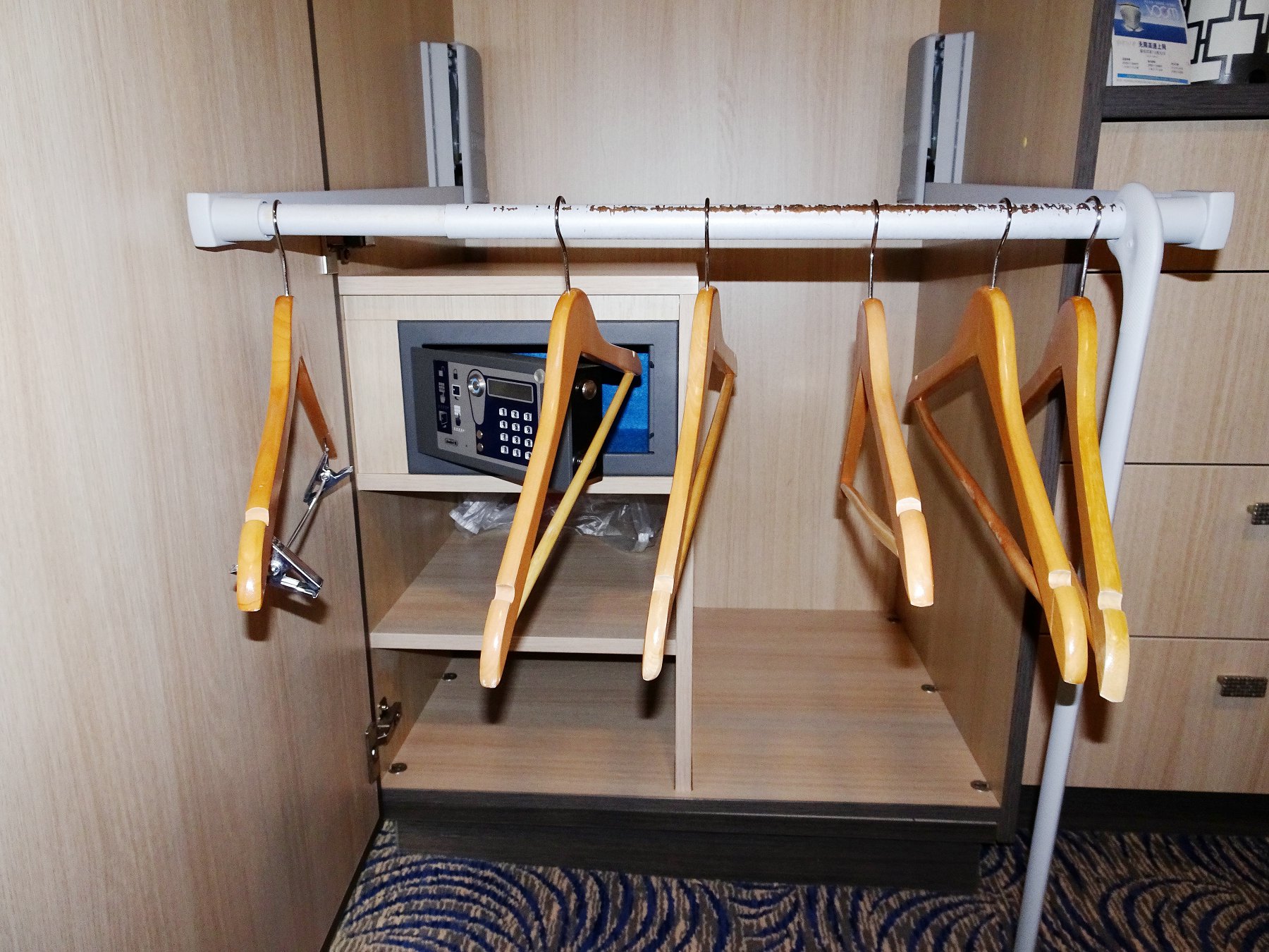 海洋量子号豪华游轮三视图,加勒比邮轮海洋量子号攻略