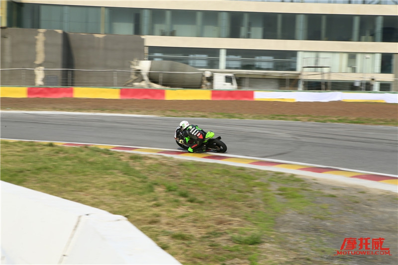 考NMB来赛车!CMBC全国摩托车场地锦标赛约战京城!